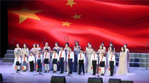 山东菏泽一小河中打捞出多箱茅台，警方回应：共41瓶，3名嫌疑人查视频鉴真伪，以为偷来的是假酒